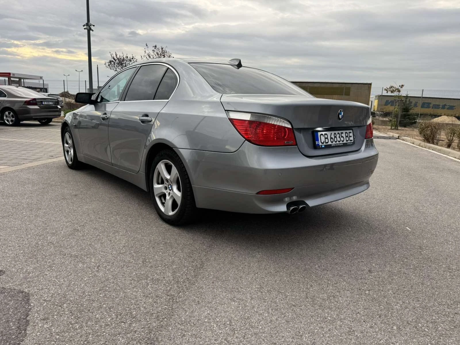 BMW 530, снимка 8 - Автомобили и джипове - 56019848