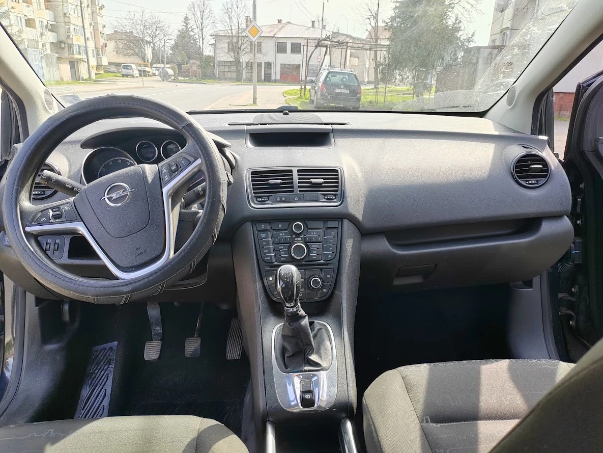 Opel Meriva 1.4 i GPL, снимка 14 - Автомобили и джипове - 56543060