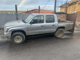 Toyota Hilux, снимка 1