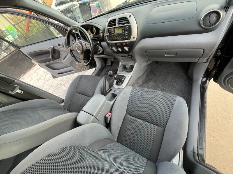 Toyota Rav4 2.0 D4-D, снимка 9 - Автомобили и джипове - 48767467