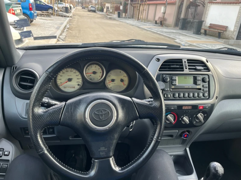 Toyota Rav4 2.0 D4-D, снимка 7 - Автомобили и джипове - 48767467