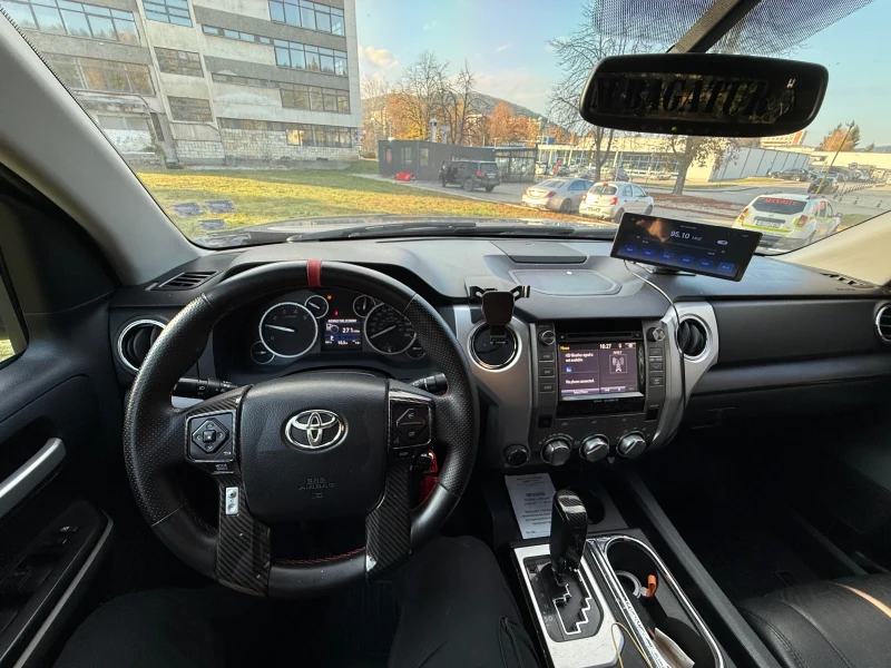 Toyota Tundra, снимка 3 - Автомобили и джипове - 52425596