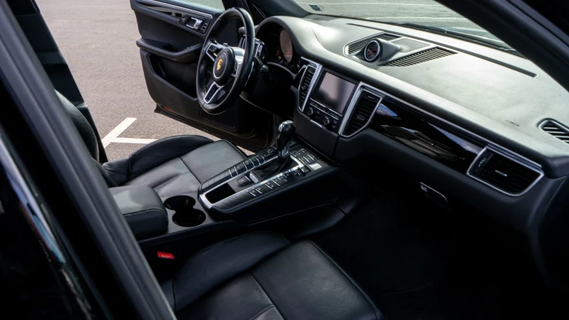 Porsche Macan 3.0, снимка 8 - Автомобили и джипове - 53192157