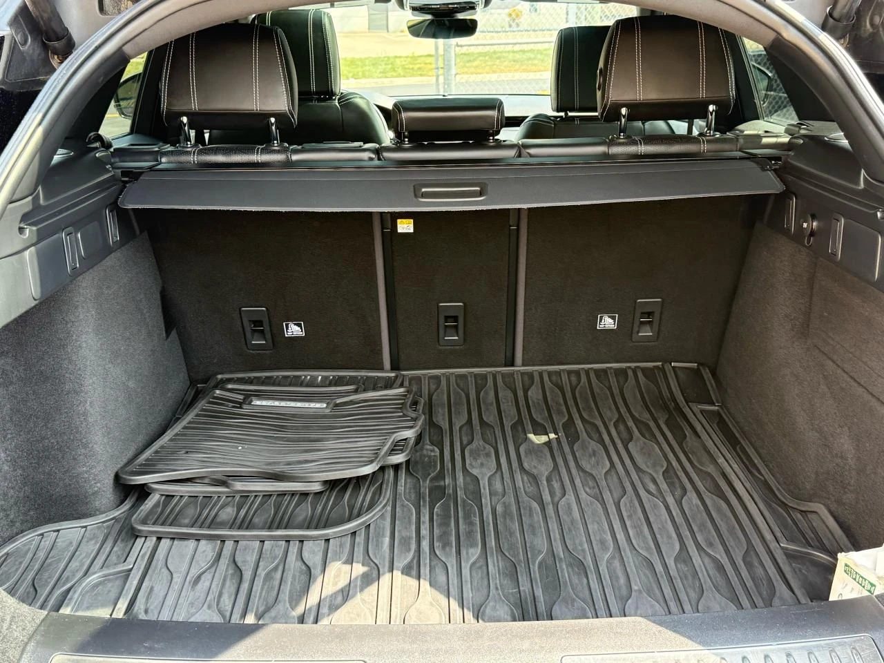 Land Rover Range Rover Velar P300 / R-Dynamic HSE / PANO  | Mobile.bg   12