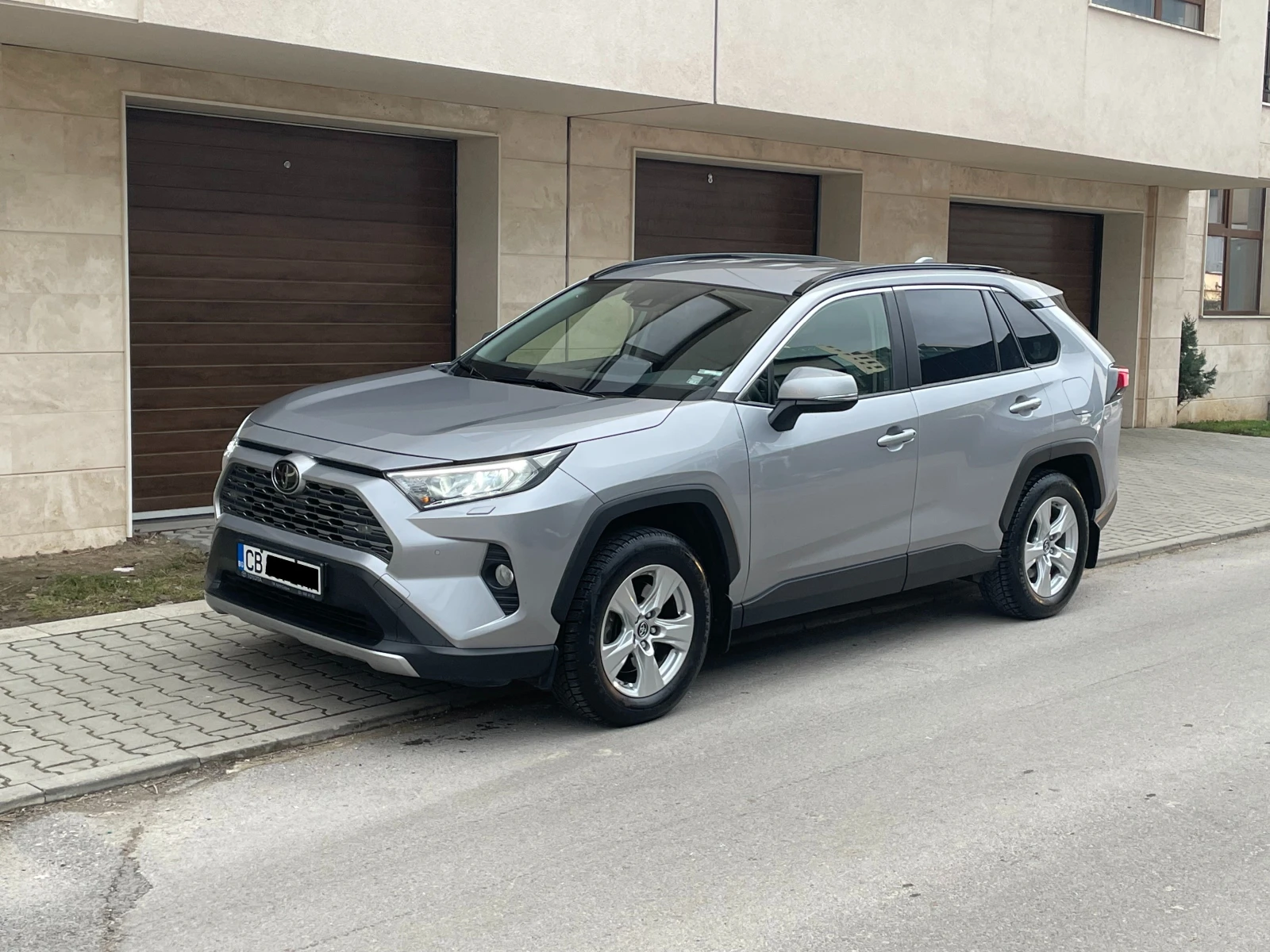 Toyota Rav4 2.0 AWD/4x4 CVT Executive- � �������� | Mobile.bg � ����������� 1