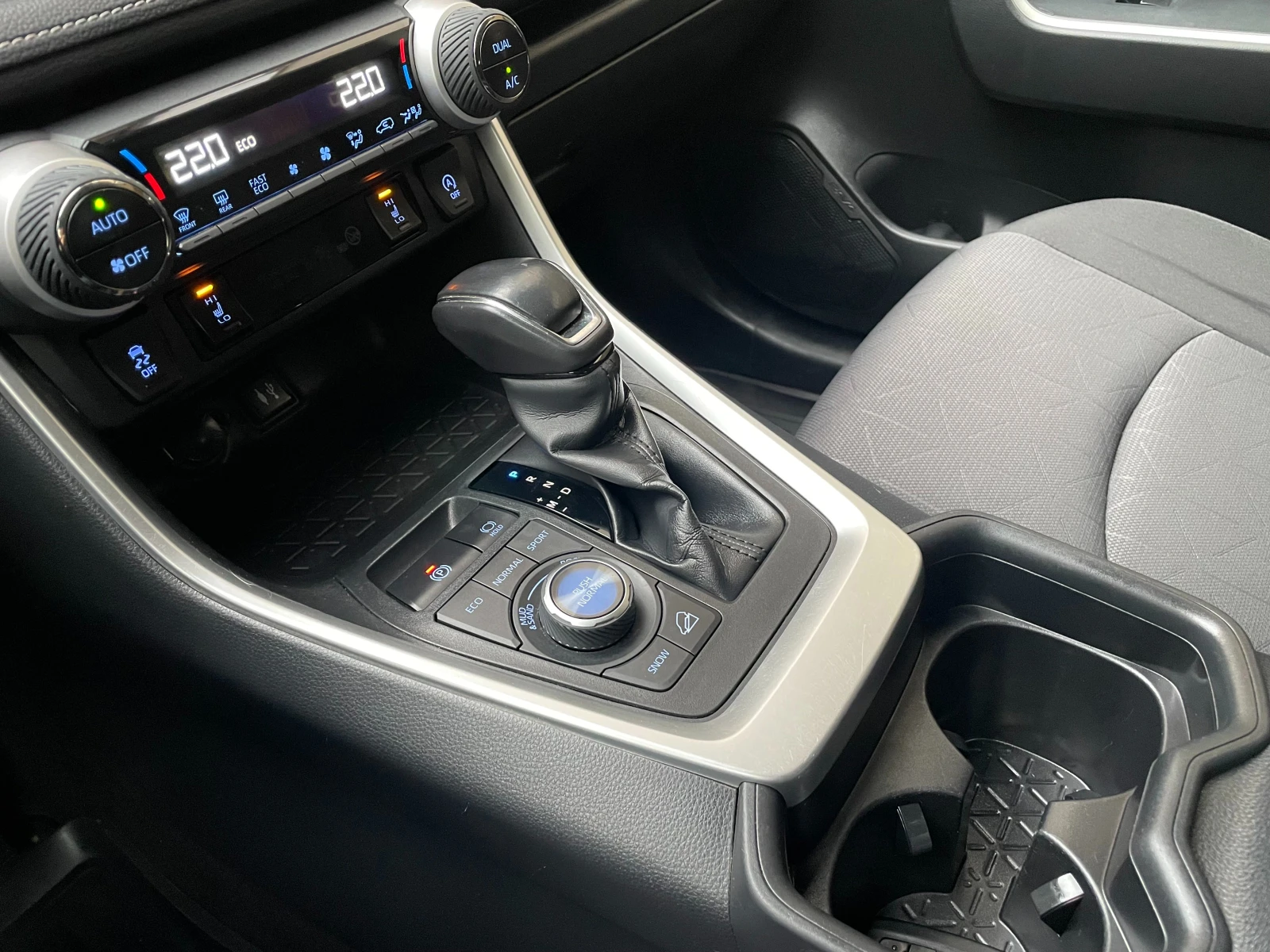 Toyota Rav4 2.0 AWD/4x4 CVT Executive- � �������� | Mobile.bg � ����������� 11