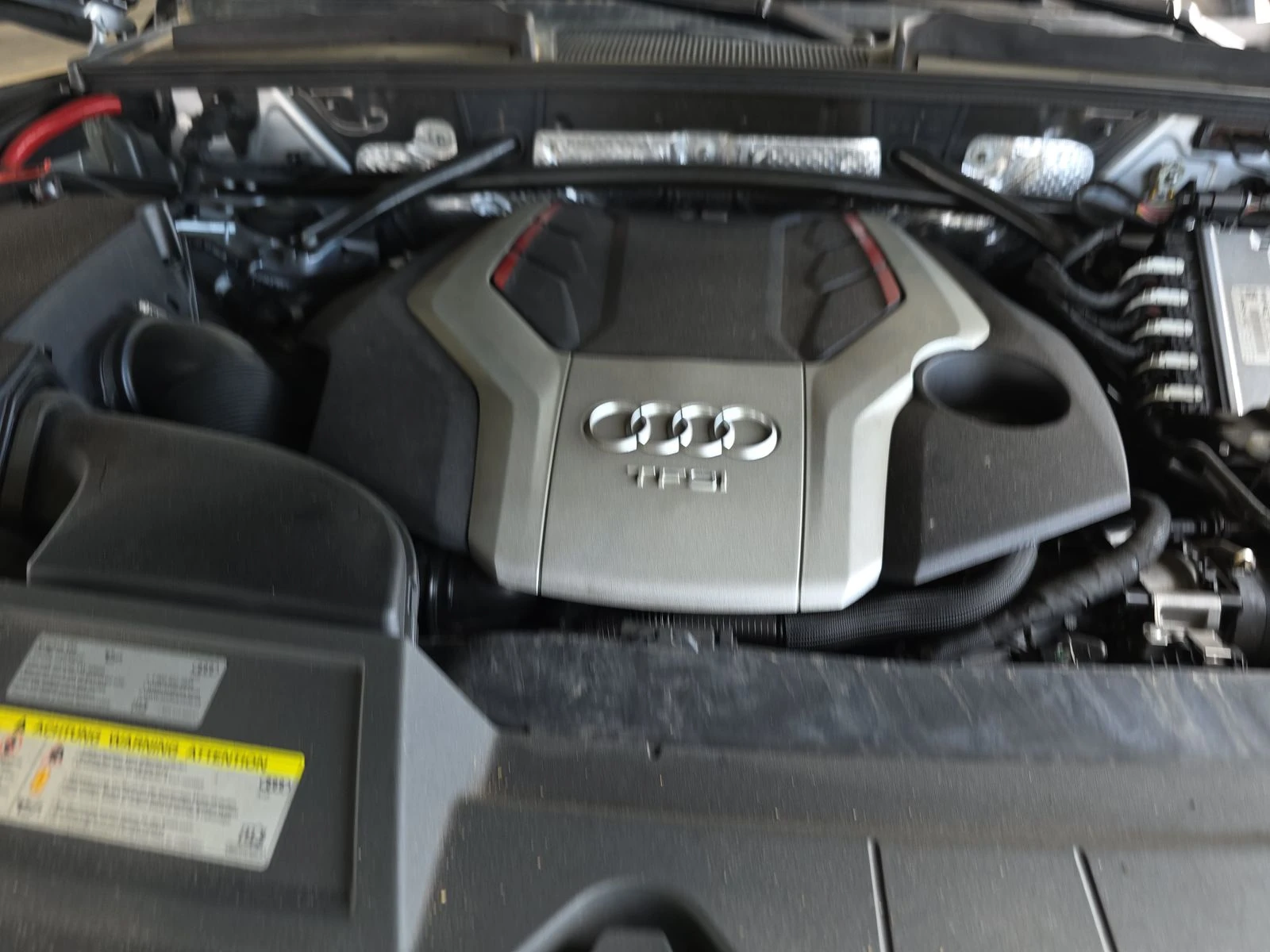 Audi SQ5 MATRIX* BANG* OLUFSEN* ПАНОРАМА* 360КАМЕРА* LANE* , снимка 16 - Автомобили и джипове - 54000406