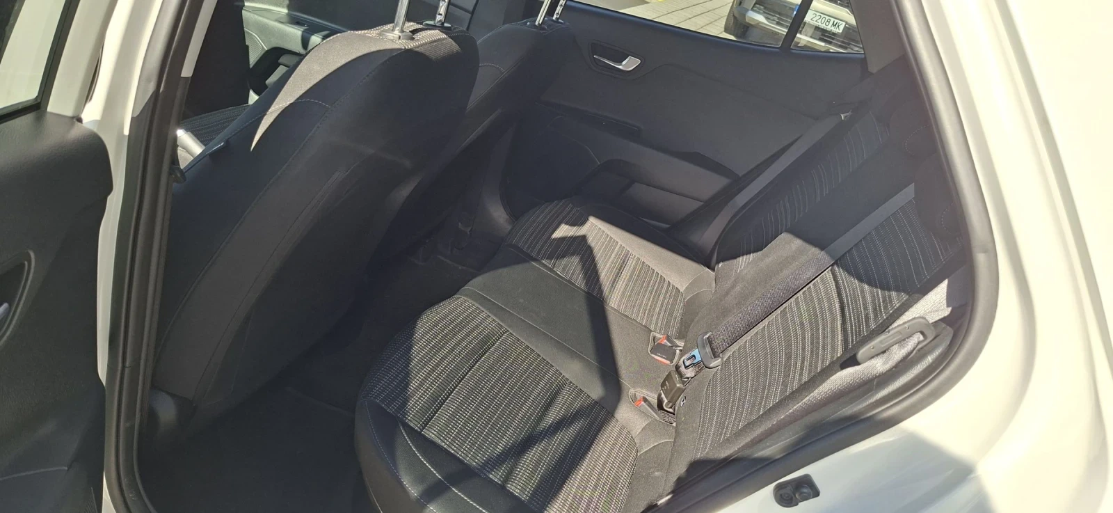 Kia Stonic 1.2 MPI 84hp, снимка 6 - Автомобили и джипове - 54861140