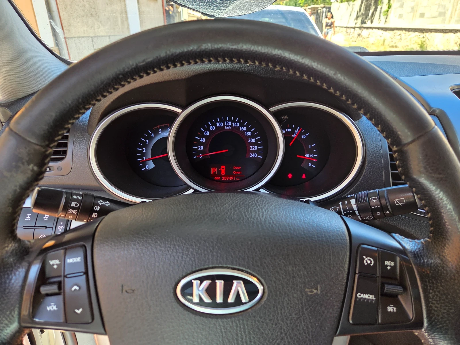 Kia Sorento 2.2 AWD, снимка 9 - Автомобили и джипове - 55901598