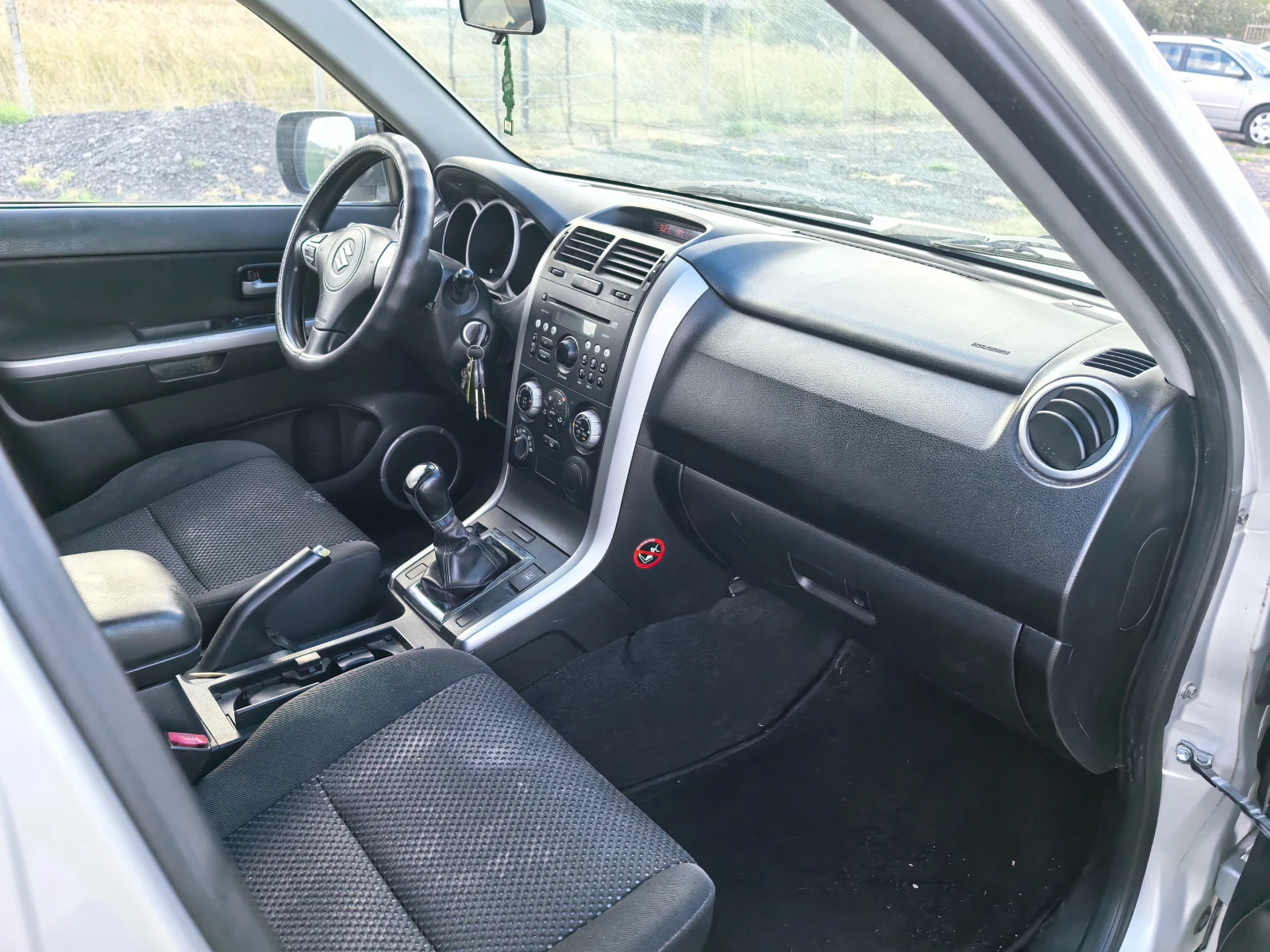 Suzuki Grand vitara, снимка 9 - Автомобили и джипове - 56207587