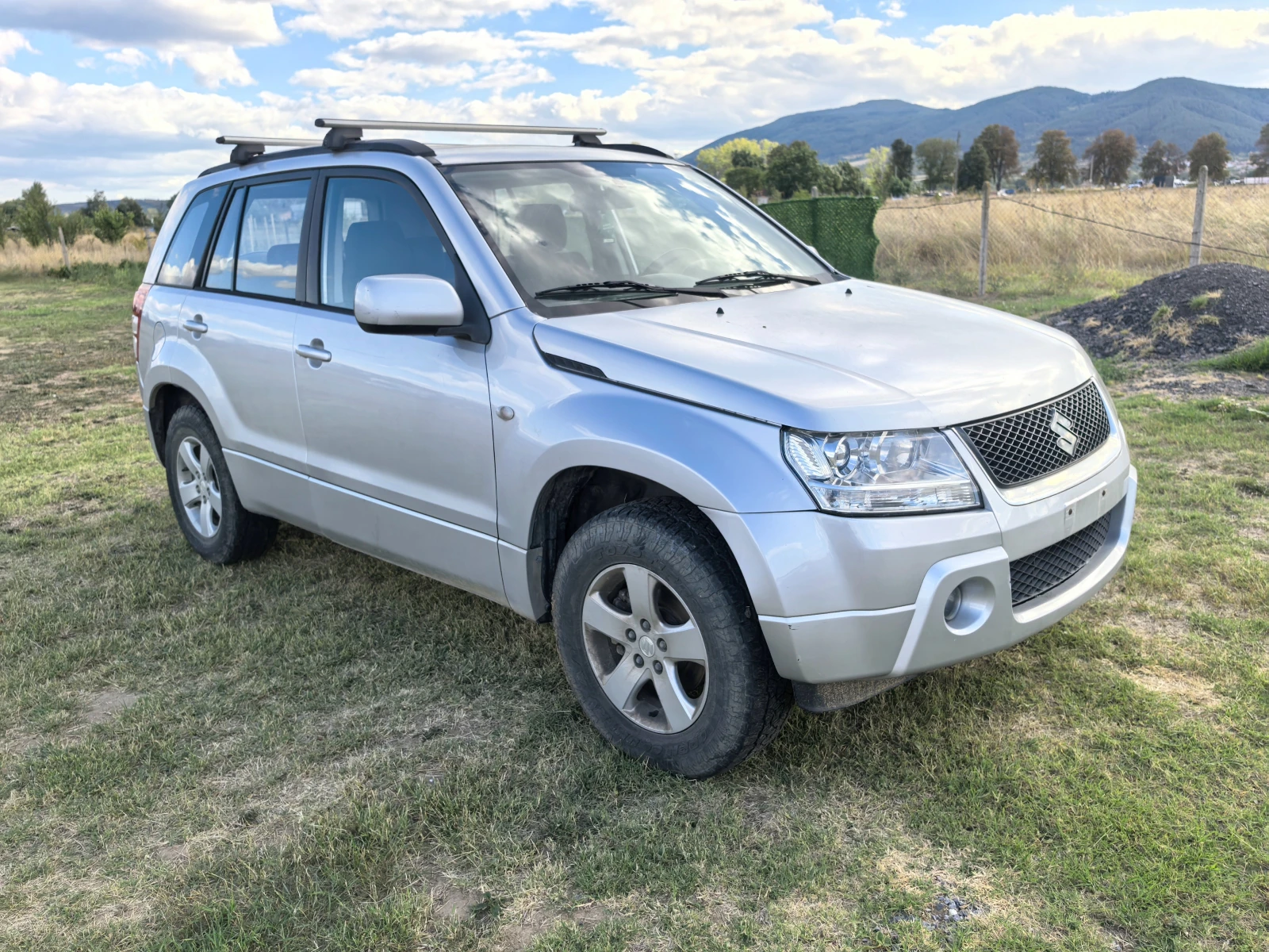Suzuki Grand vitara, снимка 2 - Автомобили и джипове - 56207587