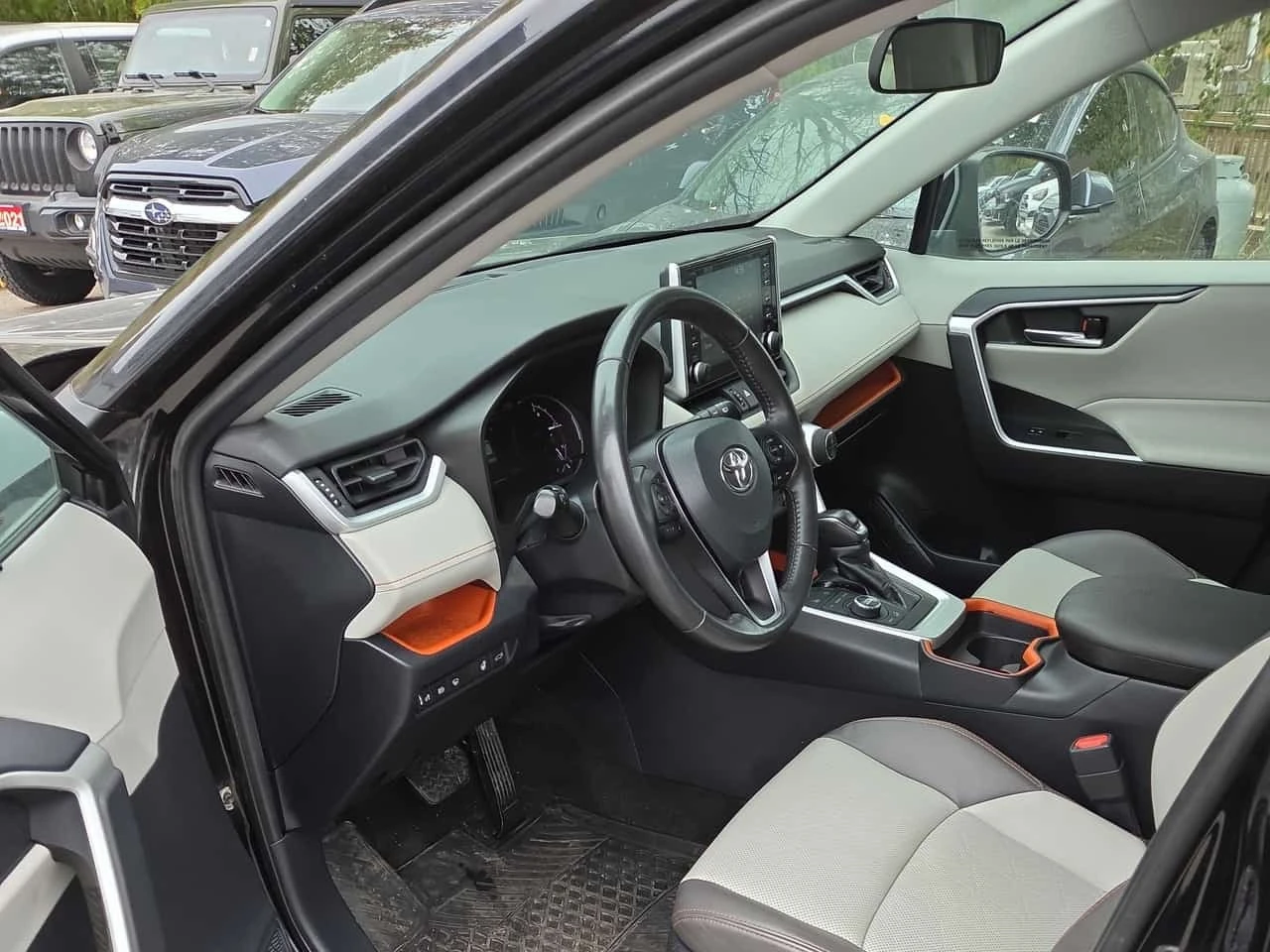 Toyota Rav4  Trail / CARFAX / ЦЕНА ДО БЪЛГАРИЯ, снимка 7 - Автомобили и джипове - 56324735
