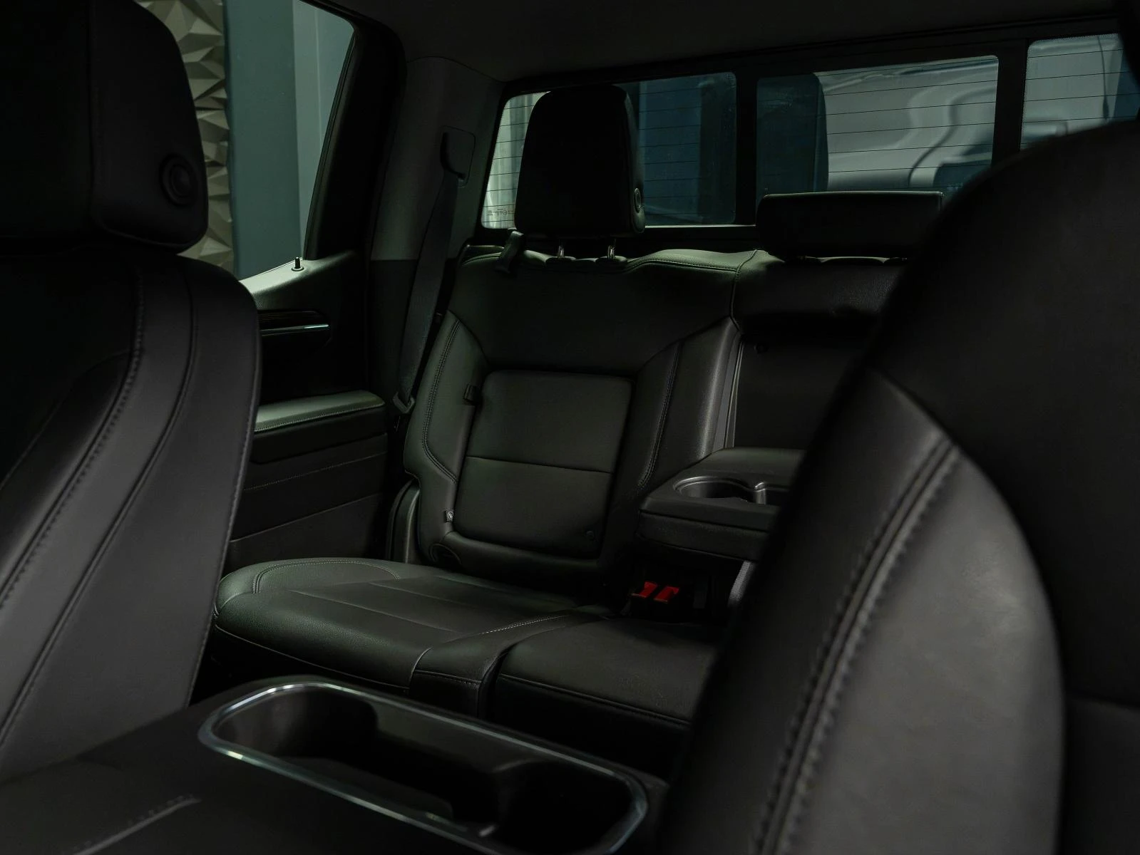 Gmc Sierra ELEVATION* 360CAM* KEYLESS START* ПОДГРЕВ* , снимка 10 - Автомобили и джипове - 56357672