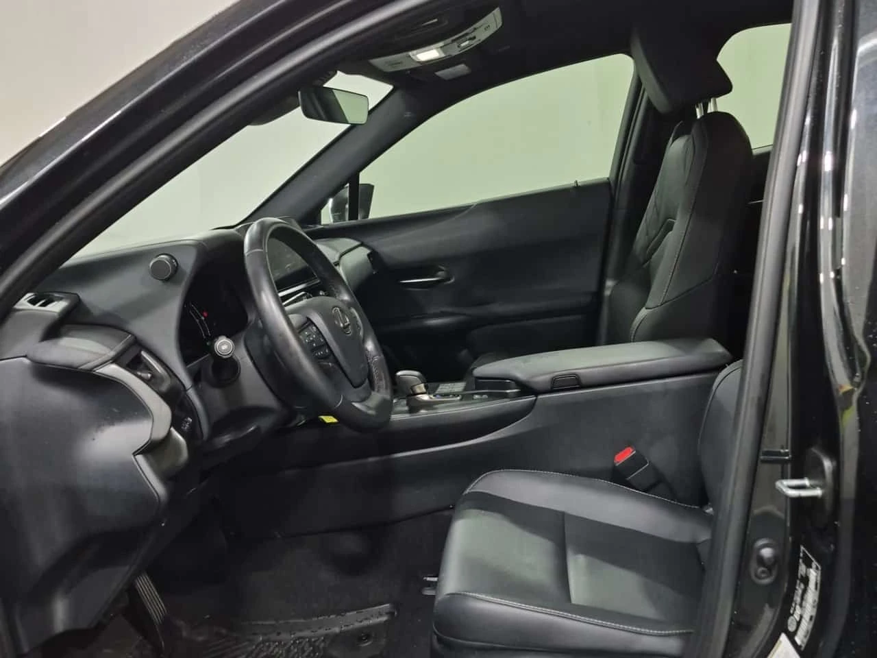 Lexus UX 300h  2.0 Hybrid CARFAX / ��������� / ���������� | Mobile.bg � ����������� 8
