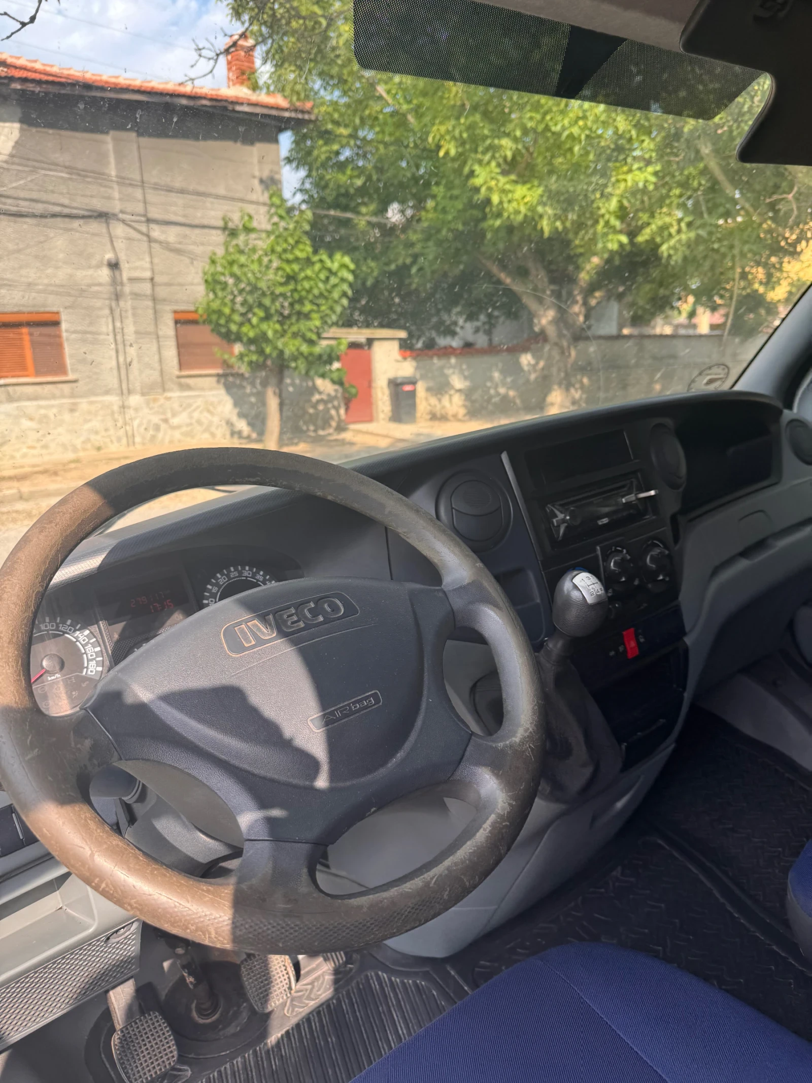Iveco Daily 2.3 130 hp, снимка 4 - Бусове и автобуси - 55314944
