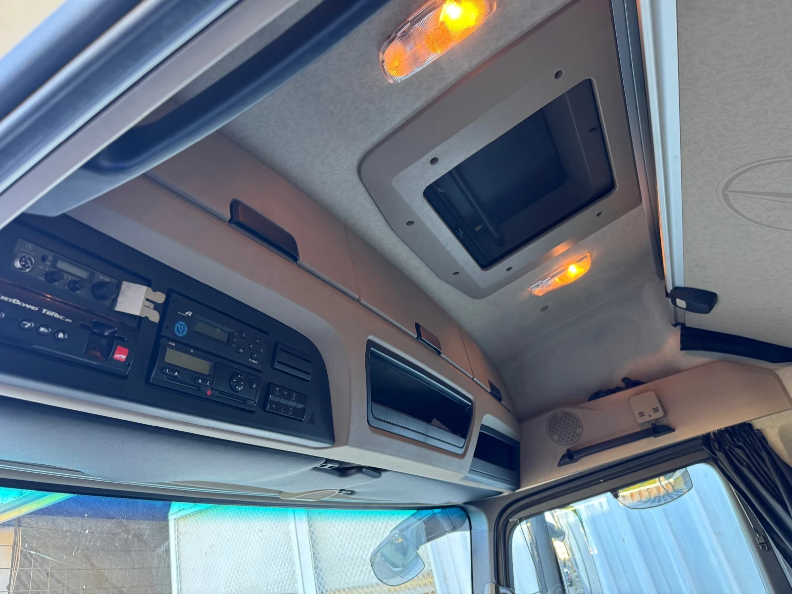 Mercedes-Benz Actros 1842 EU6, снимка 10 - Камиони - 56362824