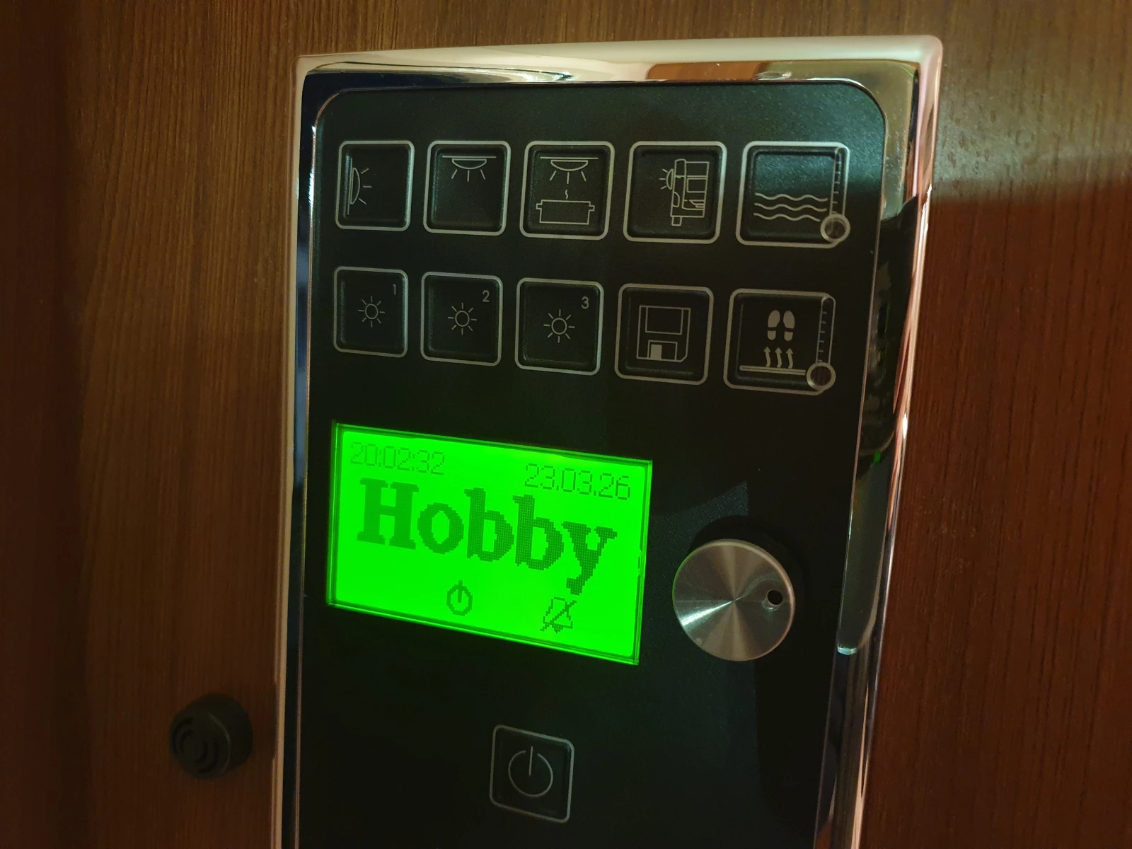 Каравана Hobby 650 , снимка 17 - Каравани и кемпери - 54348984