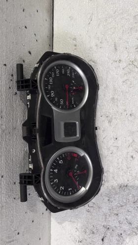 Табло за Renault Clio 2009, снимка 1