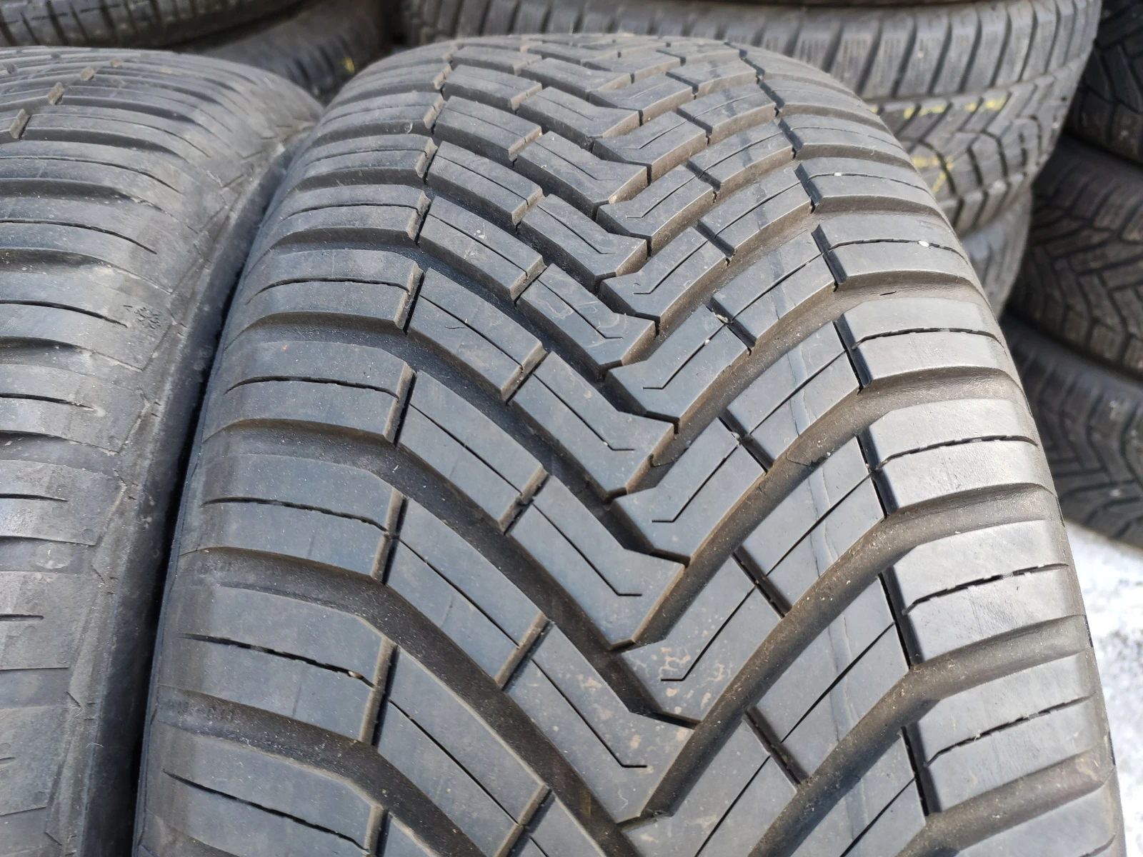  235/55R19 | Mobile.bg   2