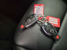 Mercedes-Benz C 300 AMG Line * Панорама * LED фарове * CARFAX * , снимка 12