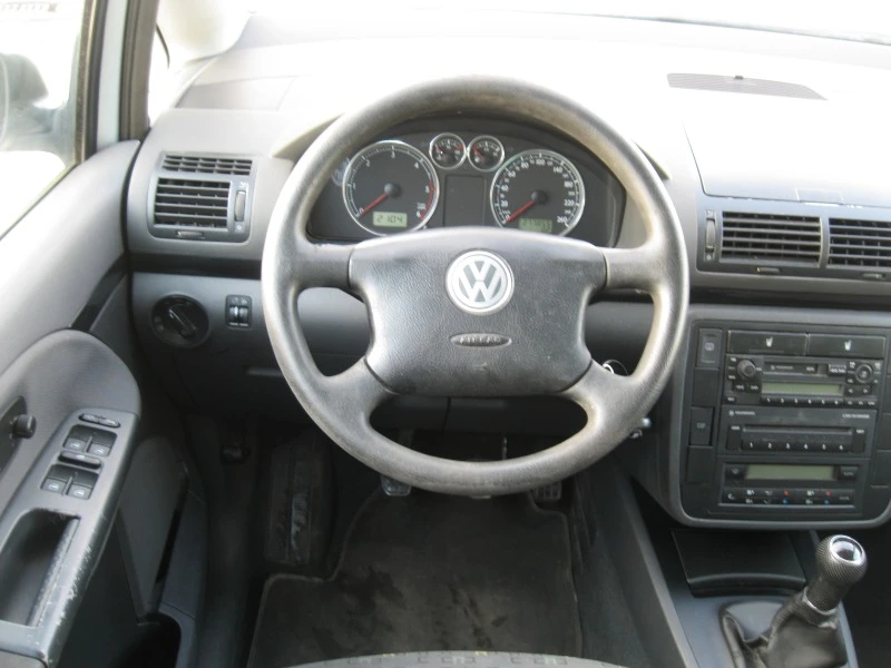 VW Sharan Family, снимка 6 - Автомобили и джипове - 42653369