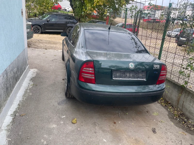 Skoda Superb, снимка 5 - Автомобили и джипове - 48146542