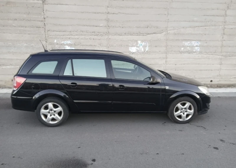 Opel Astra, снимка 3 - Автомобили и джипове - 48324682