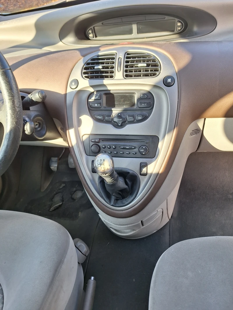 Citroen Xsara picasso, снимка 15 - Автомобили и джипове - 48490270