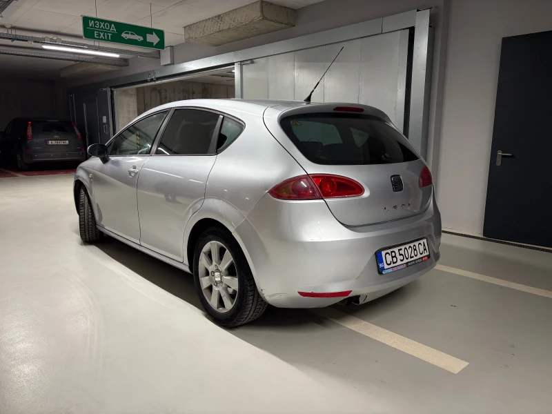 Seat Leon 1.6 Бензин/Газ, снимка 3 - Автомобили и джипове - 48756190