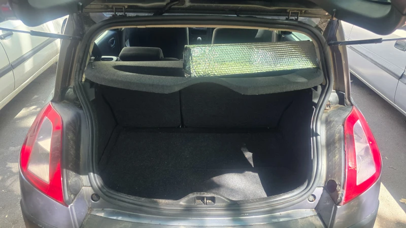 Renault Megane, снимка 10 - Автомобили и джипове - 51309750