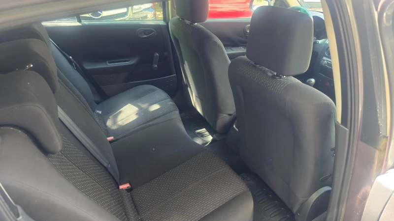 Renault Megane, снимка 9 - Автомобили и джипове - 51309750