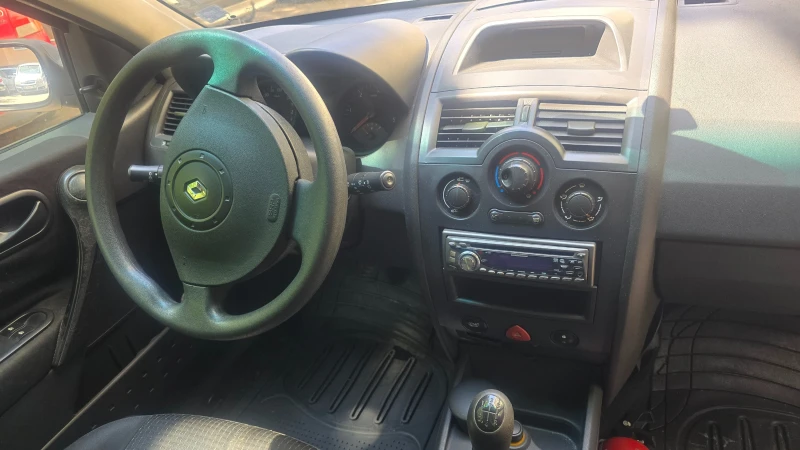 Renault Megane, снимка 7 - Автомобили и джипове - 51309750