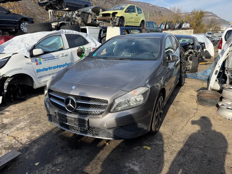 Mercedes-Benz A 180 A180 Automat, снимка 2 - Автомобили и джипове - 52480027