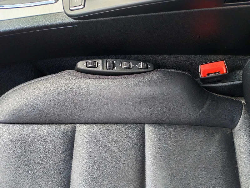 Mercedes-Benz C 200 2.2CDI, снимка 8 - Автомобили и джипове - 52526237