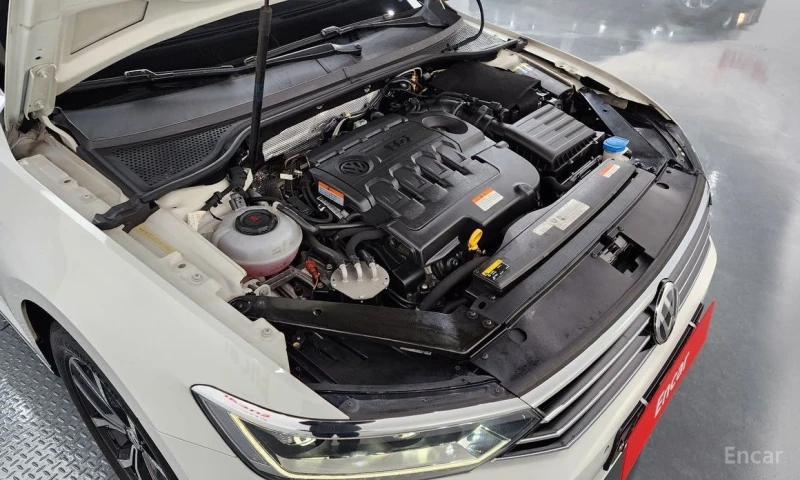 VW Passat, снимка 6 - Автомобили и джипове - 52725173