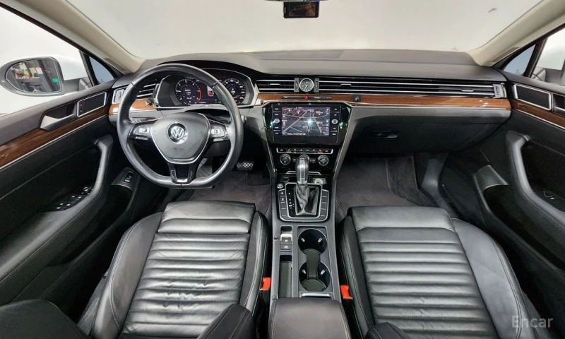 VW Passat, снимка 7 - Автомобили и джипове - 52725173