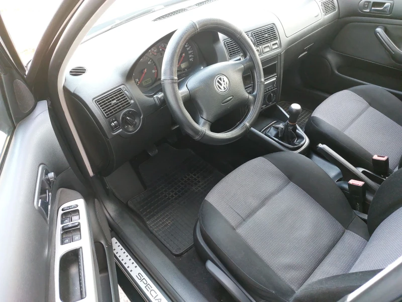 VW Golf 1.9TDI SPECIAL EDITION , снимка 13 - Автомобили и джипове - 52851272