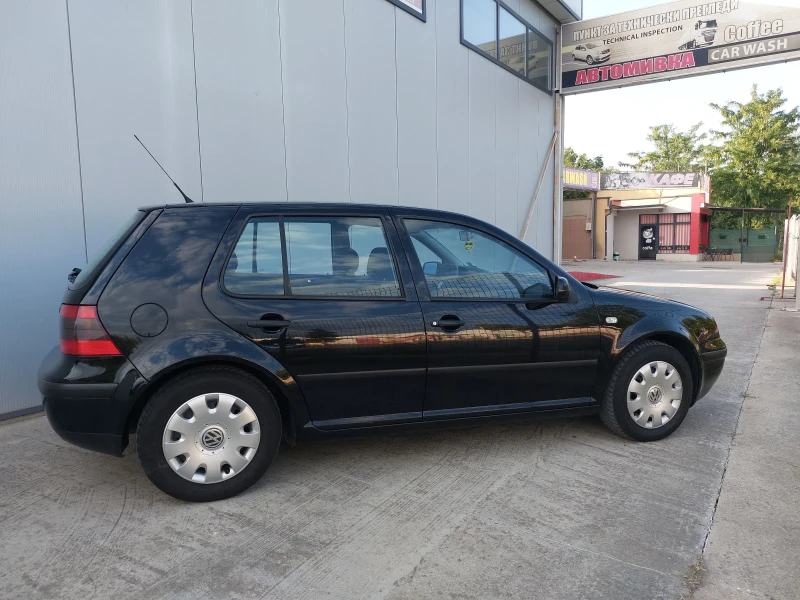 VW Golf 1.9TDI SPECIAL EDITION , снимка 5 - Автомобили и джипове - 52851272