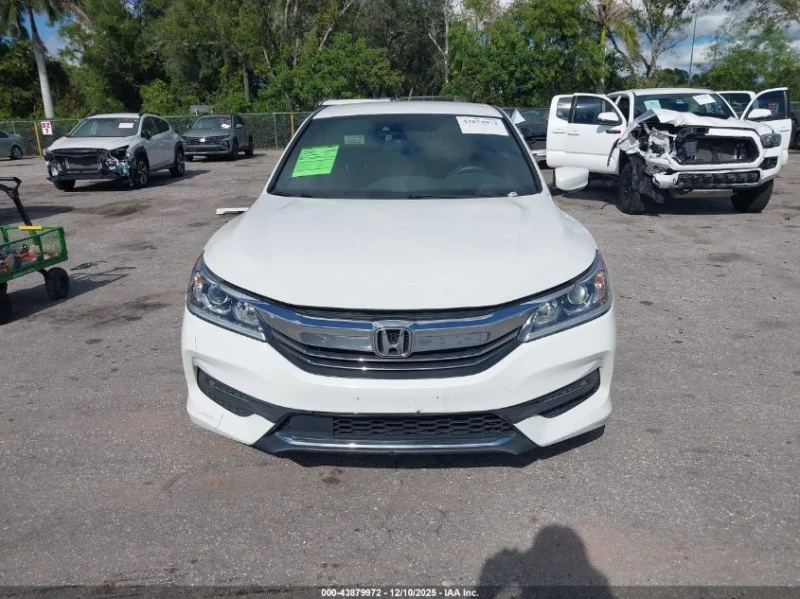Honda Accord 2.4L I-4 DI, DOHC, VVT, 189HP Front Wheel Drive, снимка 5 - Автомобили и джипове - 52914011