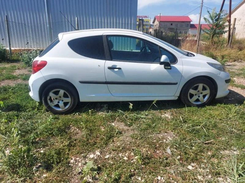 Peugeot 207 1.4 HDI 68k.c на части - изображение 4