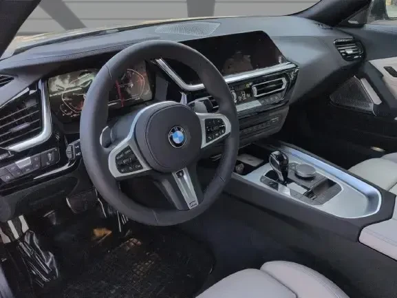 BMW Z4 30i M-Sport = NEW = Гаранция, снимка 7 - Автомобили и джипове - 53363146