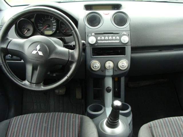 Mitsubishi Colt 1, 3, снимка 13 - Автомобили и джипове - 53776759