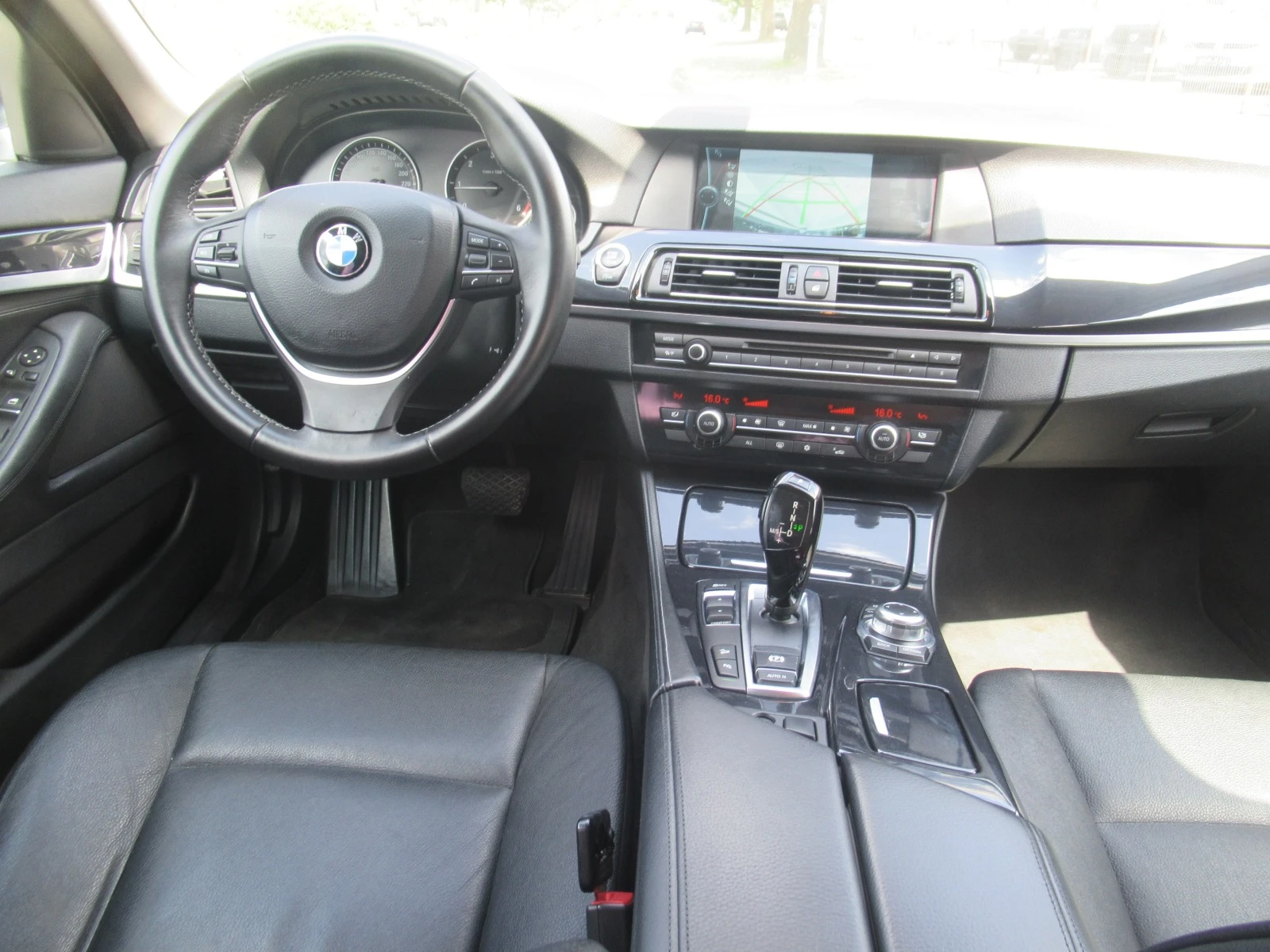 BMW 525 d X-Drive M Paket | Mobile.bg   11