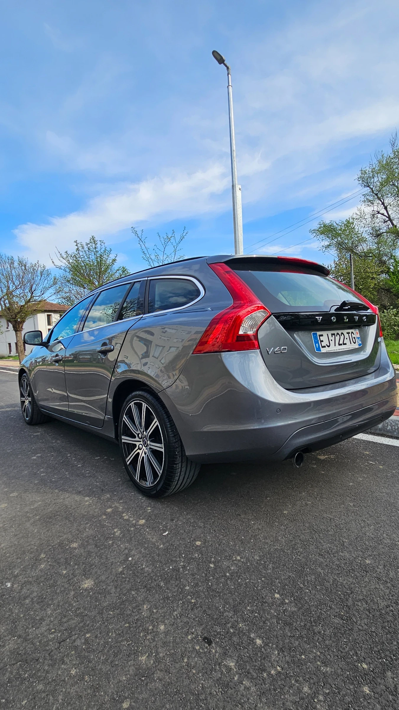 Volvo V60  - изображение 5