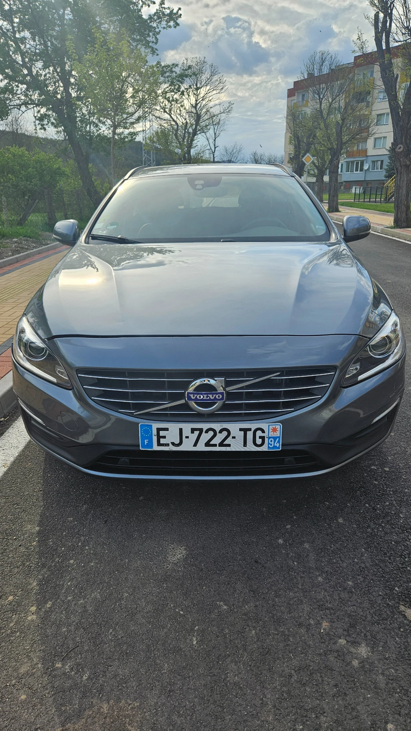 Volvo V60  - изображение 2