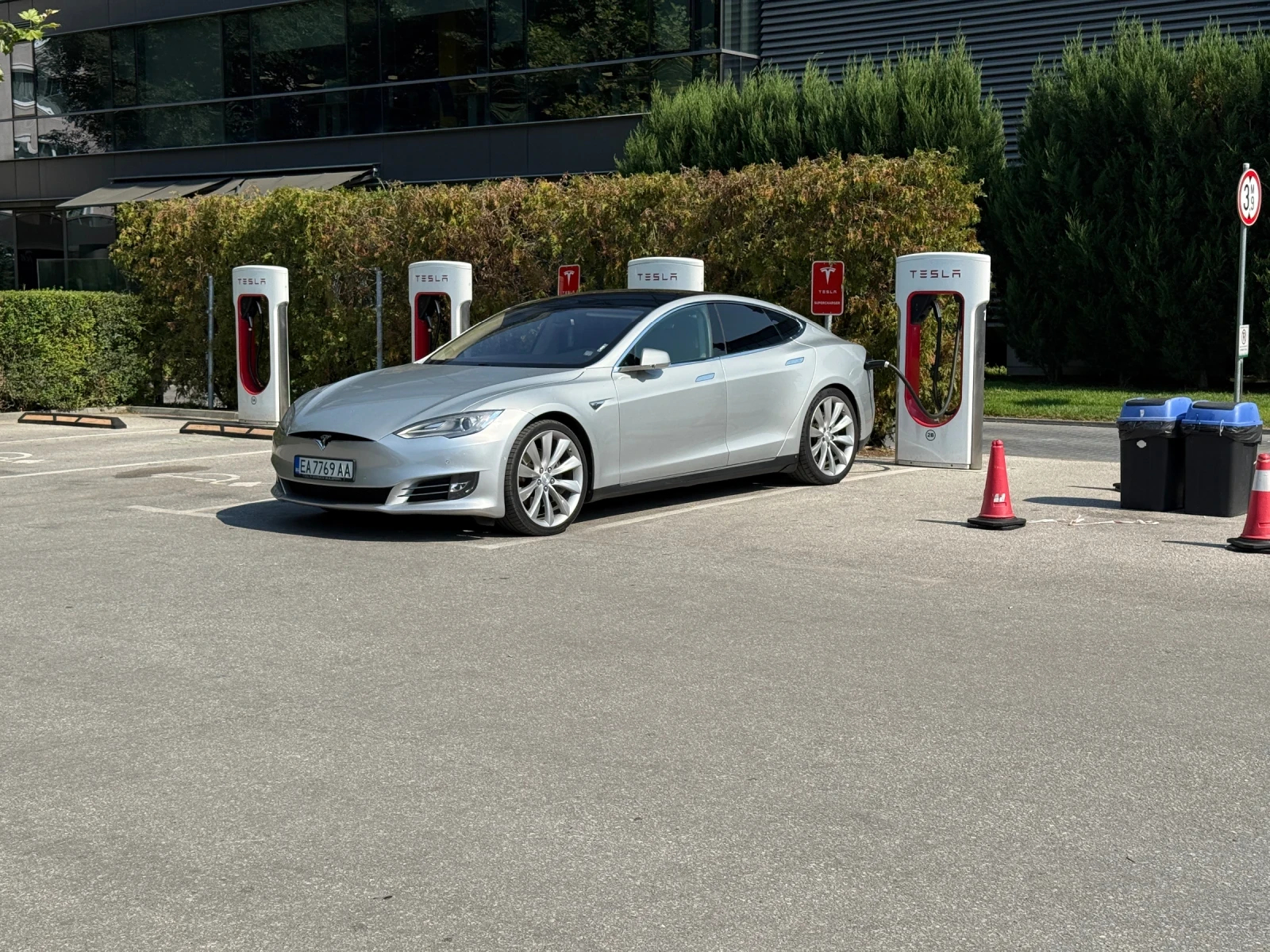 Tesla Model S P85 (Performance) Free Unlimited Supercharging - изображение 6