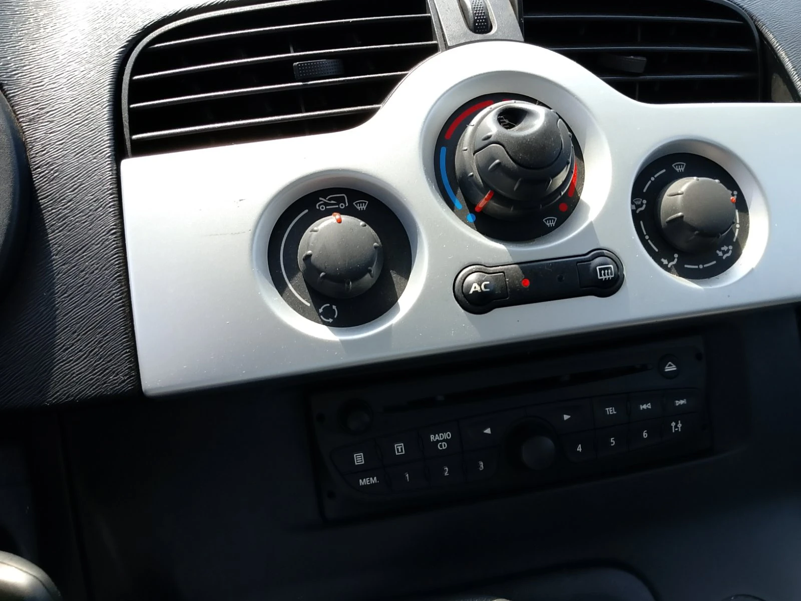 Renault Kangoo 1.5D Tom Tom - изображение 8