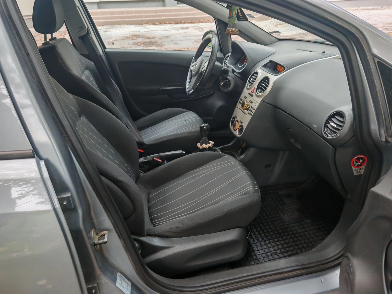 Opel Corsa D  | Mobile.bg   15