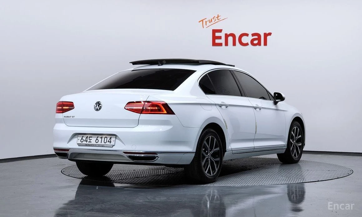 VW Passat  - изображение 2