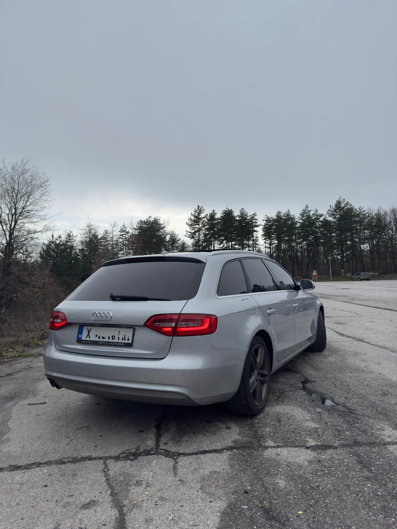 Audi A4 S Line/ Face Lift/  8 Скорости /PANO/NAV/  - изображение 6